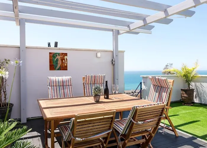 89-penthouse With Stunning Views,