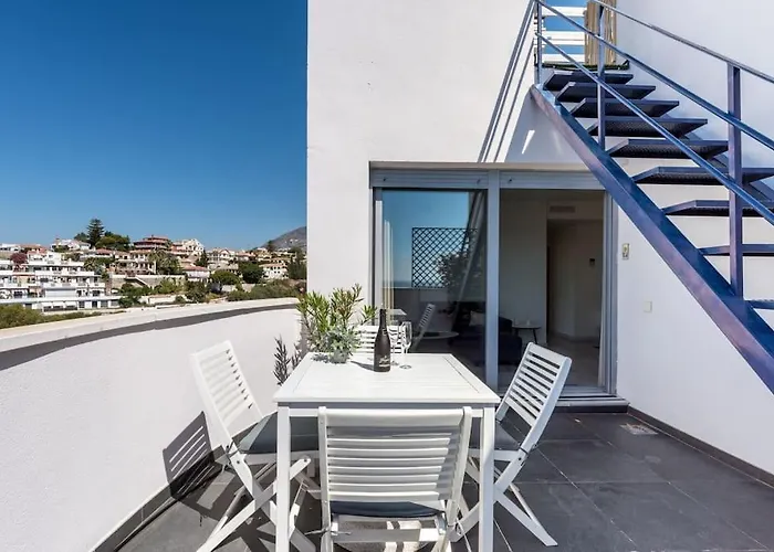 89-penthouse With Stunning Views, Apartamento *