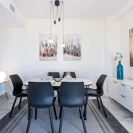 89-penthouse With Stunning Views, * 푸엔히롤라