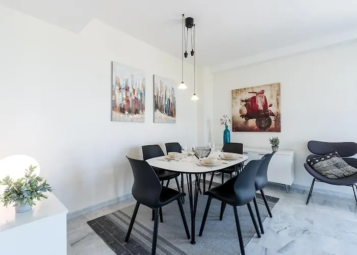 89-penthouse With Stunning Views,